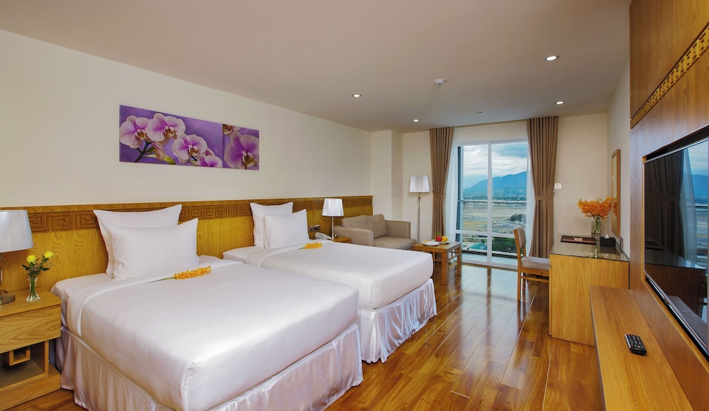 ROSAKA NHA TRANG HOTEL 30/78