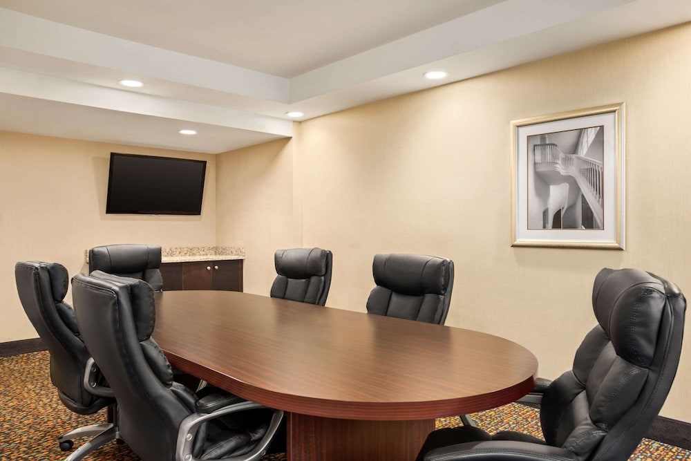 La Quinta Inn & Suites by Wyndham Richmond-Midlothian 29/36