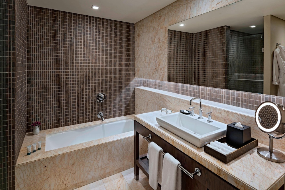 The Westin Santa Fe Mexico City 19/62