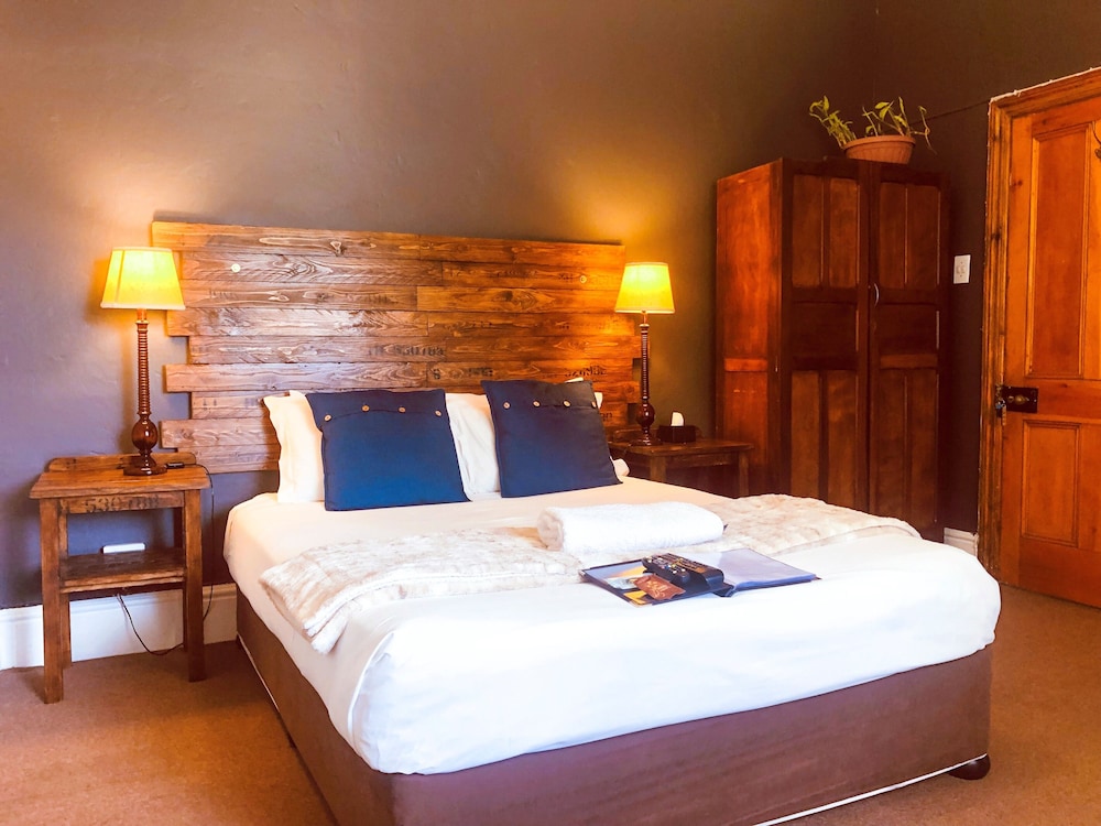 Selborne Bed And Breakfast 20/50