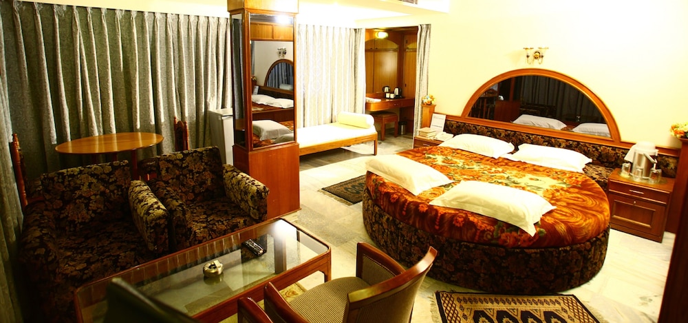 SINDHURI PARK 20/28