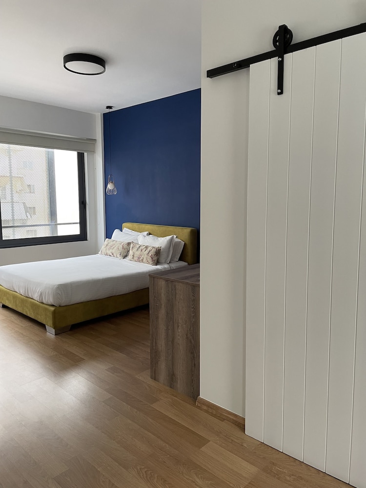 Acropolis Plaza Smart Hotel 24/50