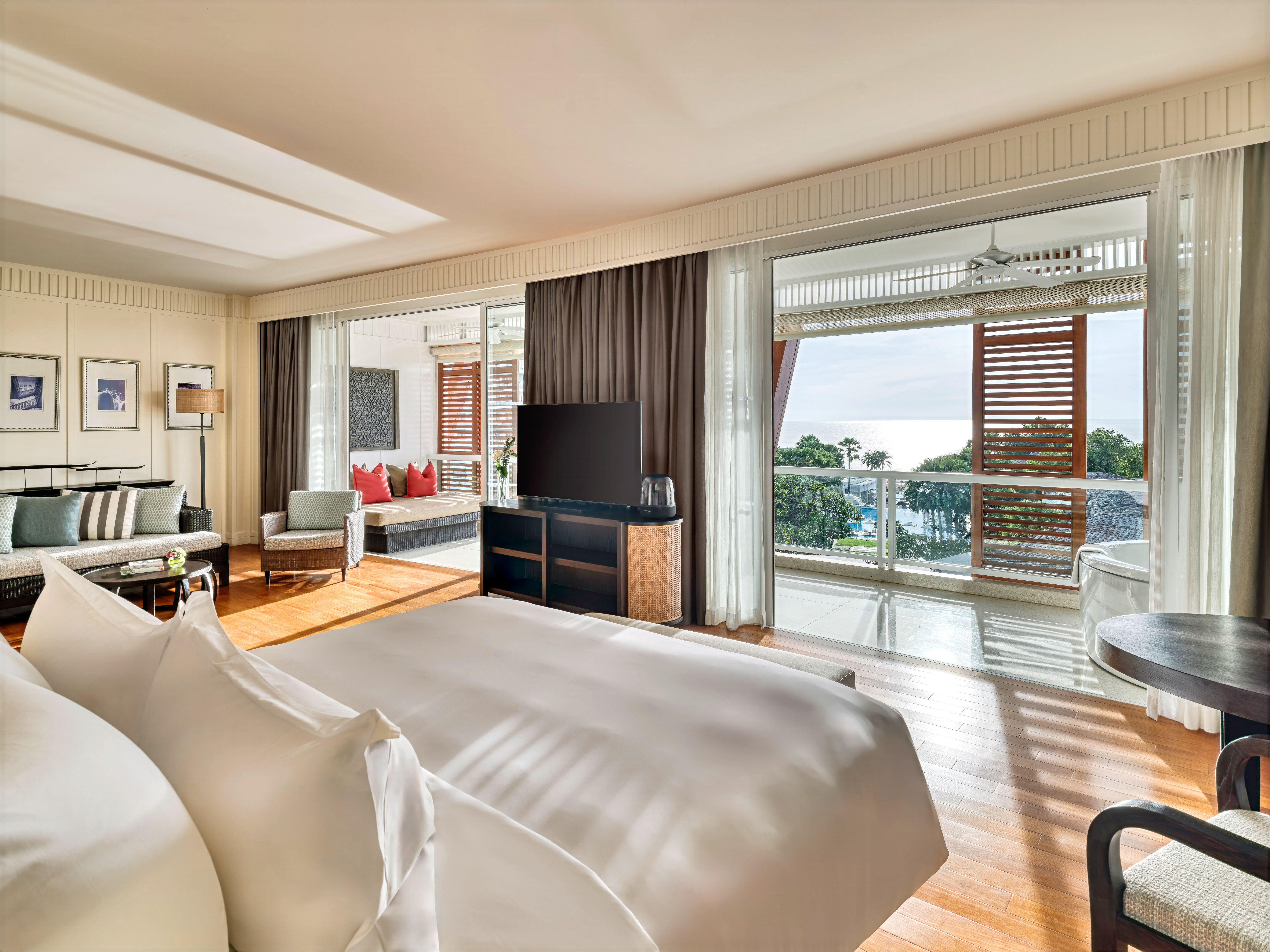 Club Intercontinental, Hiru Suite