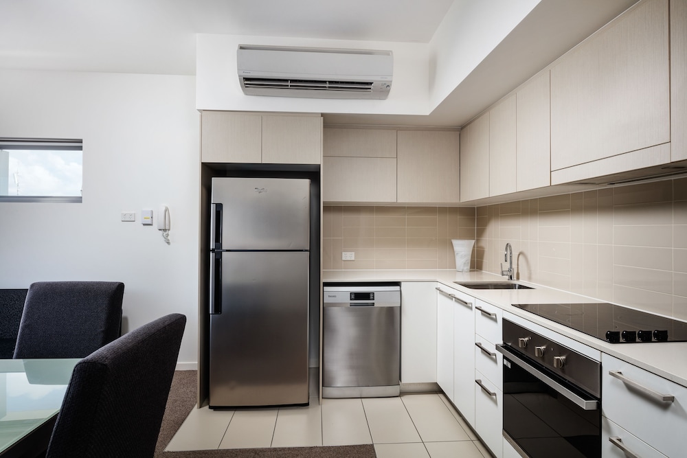 Central Kensington Apartments By Vivo 51/51