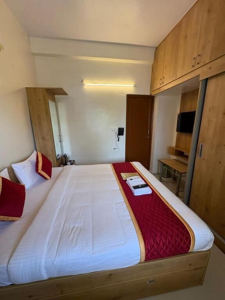 Sai Grand Villas and Hotel 11/50