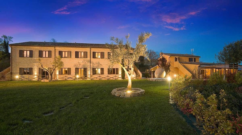 Villa Gens Camuria 44/48