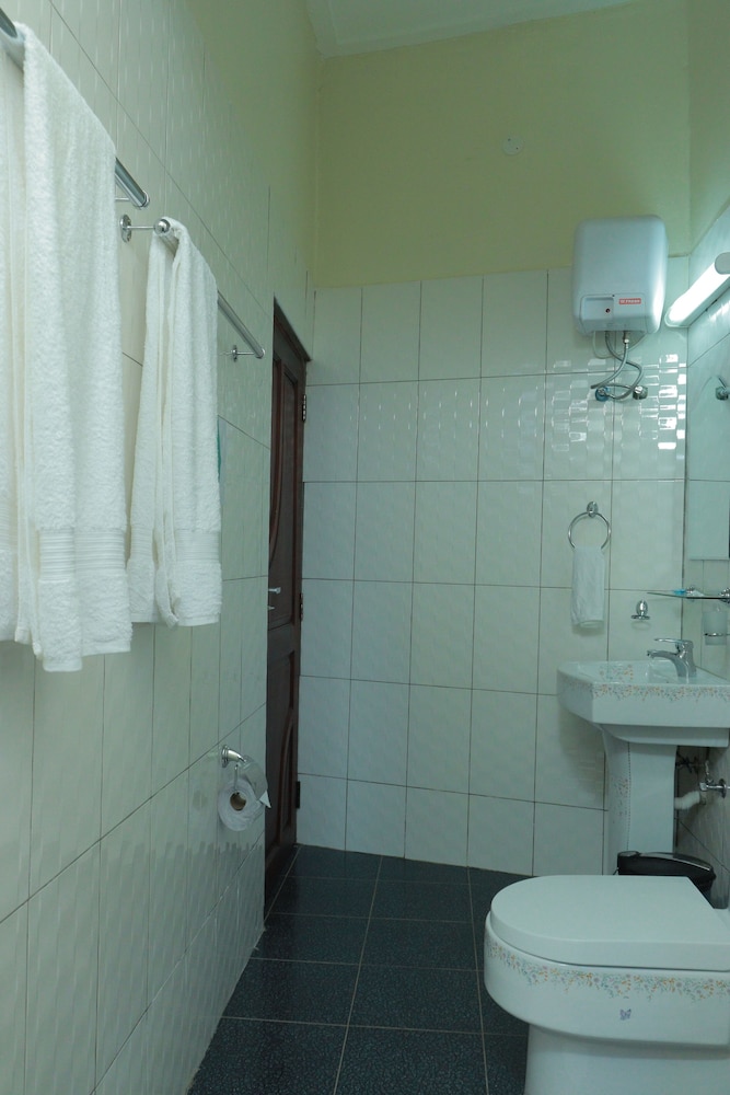 ECONOMY, VILLA