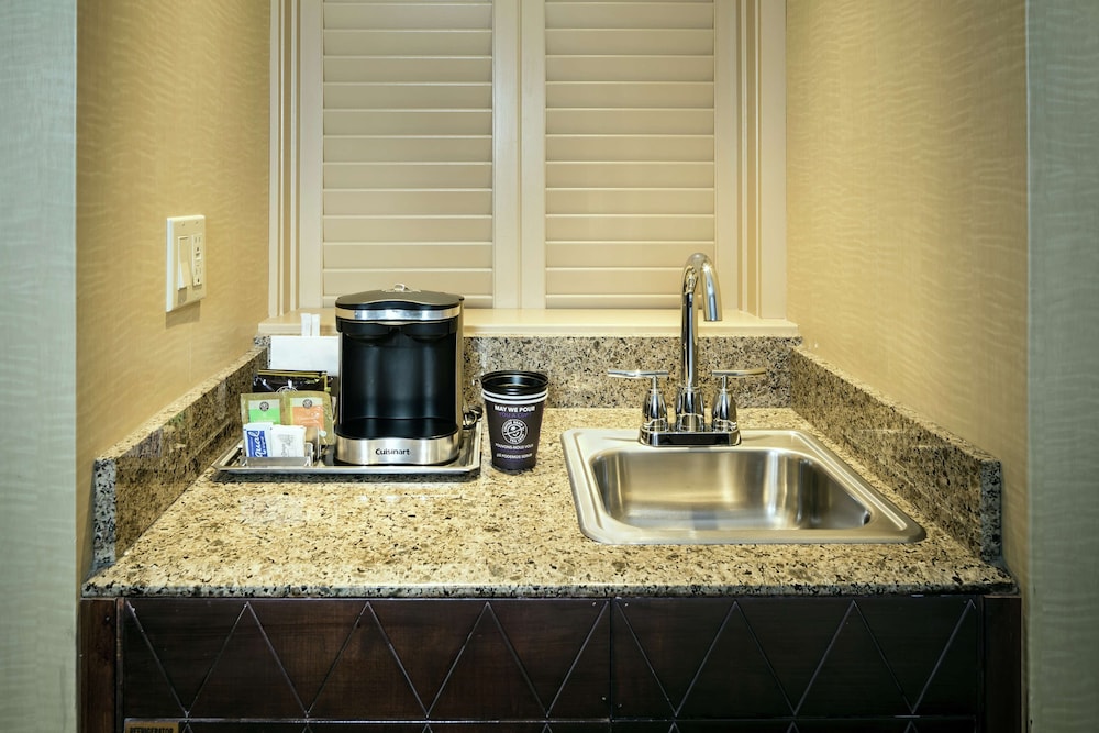 Hilton Stockton 16/51