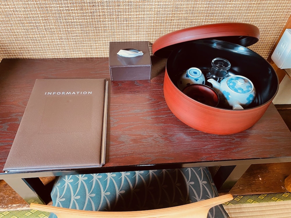 Ryokan Sansuiso 24/45