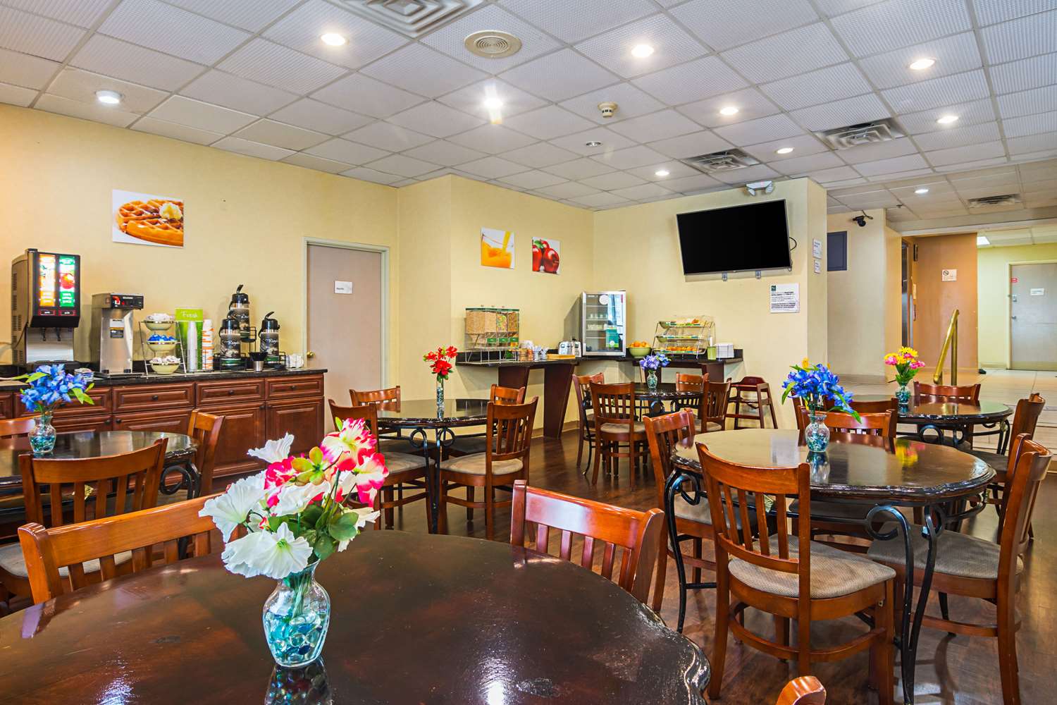 Quality Suites Atlanta Airport East GA 36/43