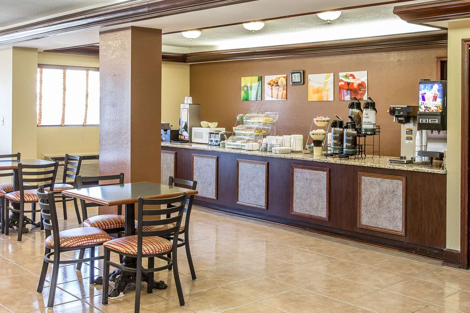 Quality Inn Suites Macon North 15/19