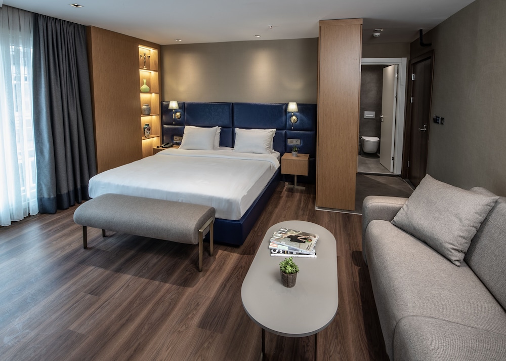 HOTEL BOSFORA 12/50