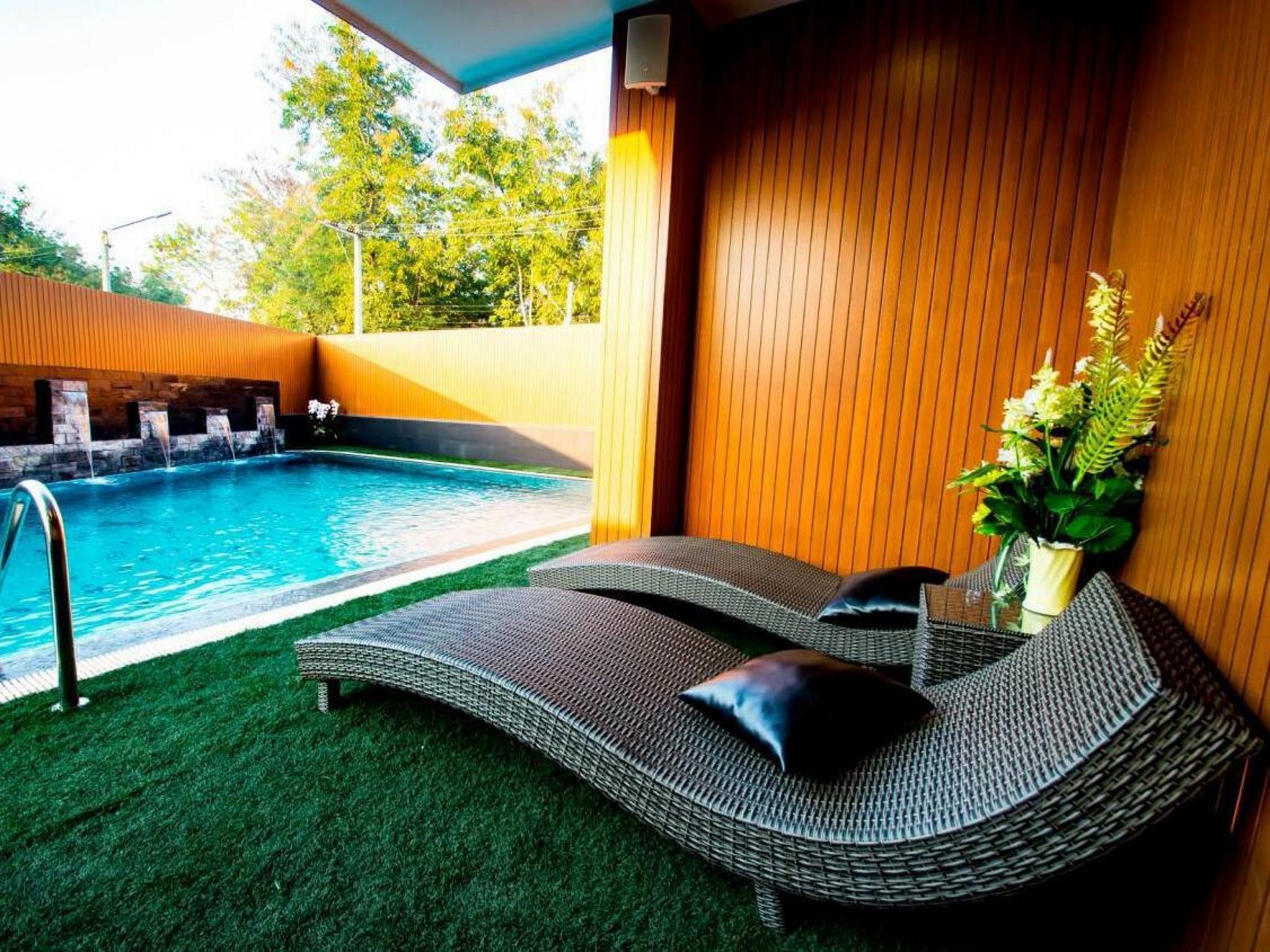The Y Boutique Hotel 41/44