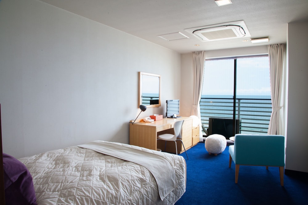 Sayan Terrace Hotel & Resort 10/48