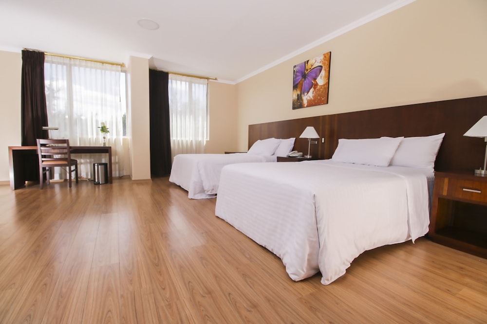 Fenix Hotel 13/66