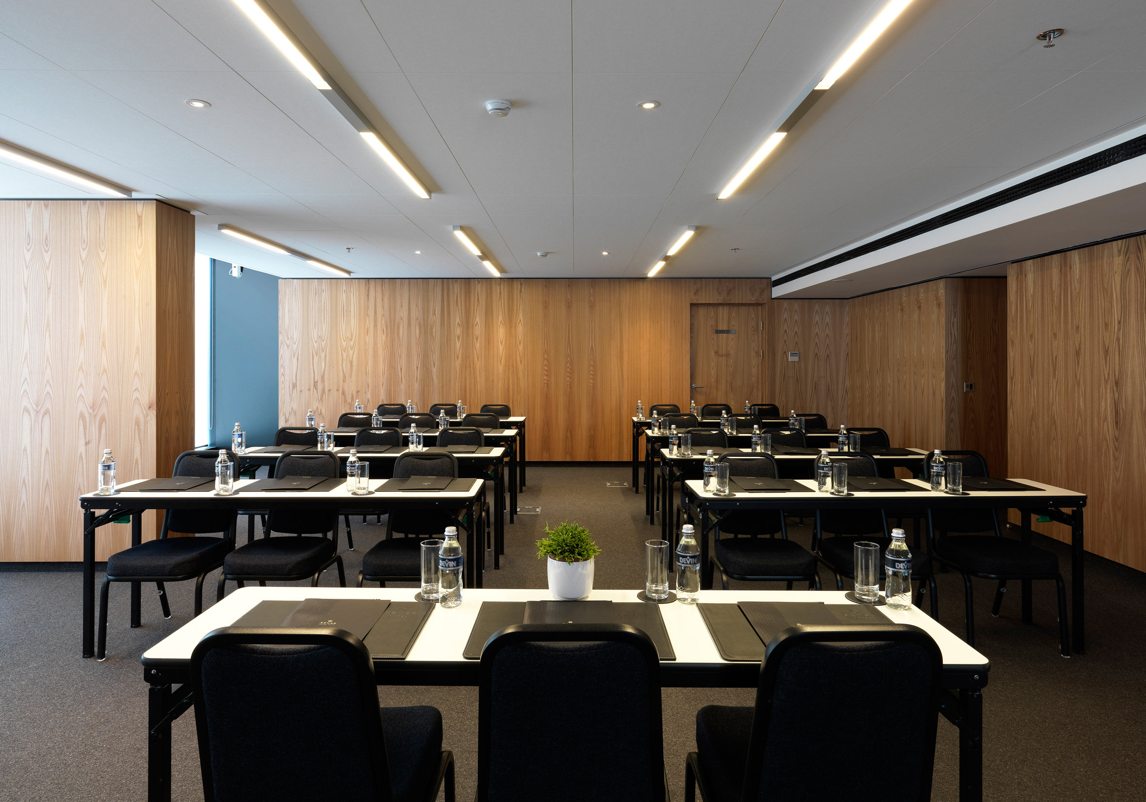 Sense Hotel Sofia, a Member of Design Hotels 50/52