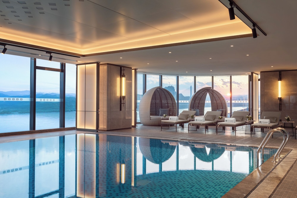 Wyndham Grand Yichang Riverside 39/71