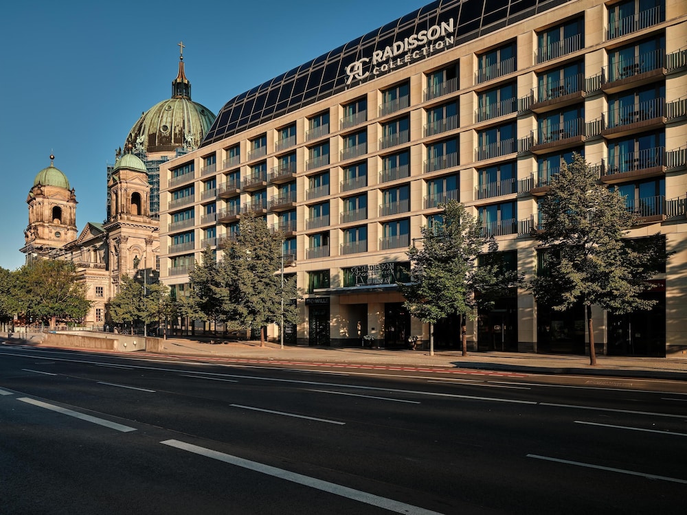 Radisson Collection Hotel, Berlin 63/68