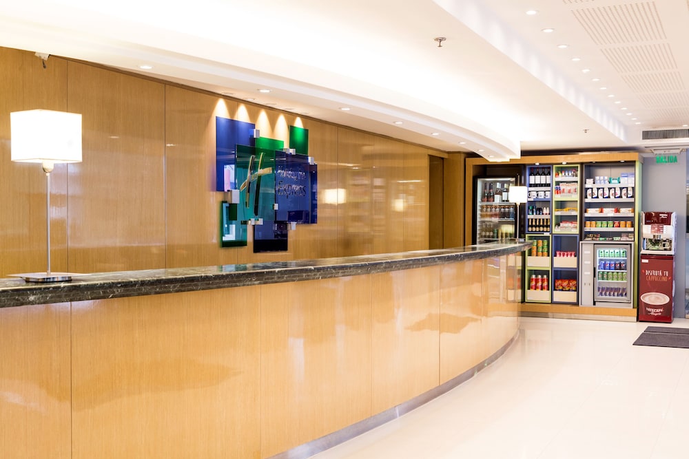 HOLIDAY INN EXPRESS ROSARIO 8/56