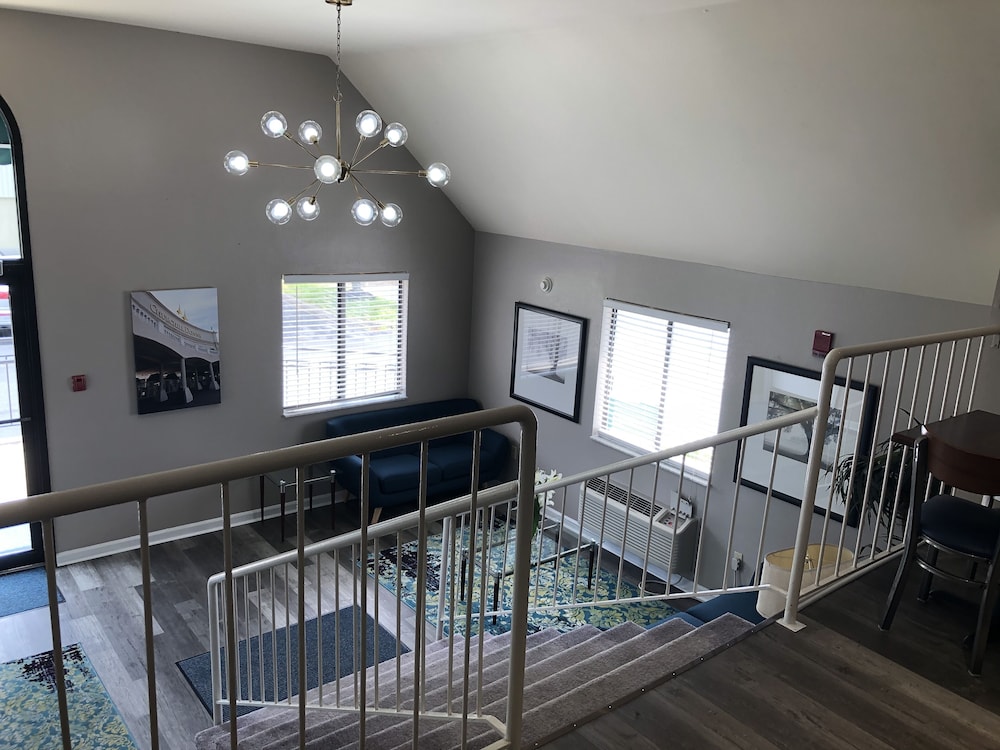 Dupont Suites 20/27