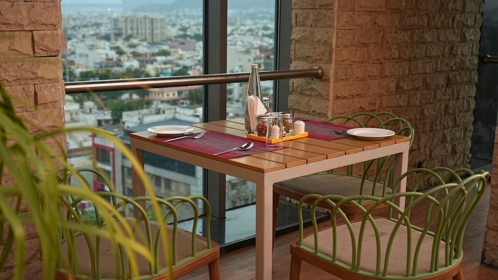 Pride Hotel Udaipur 29/45