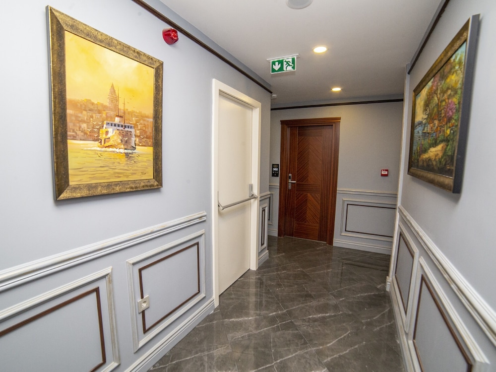 Lobby at HHK Hotel Downtown, ISTANBUL