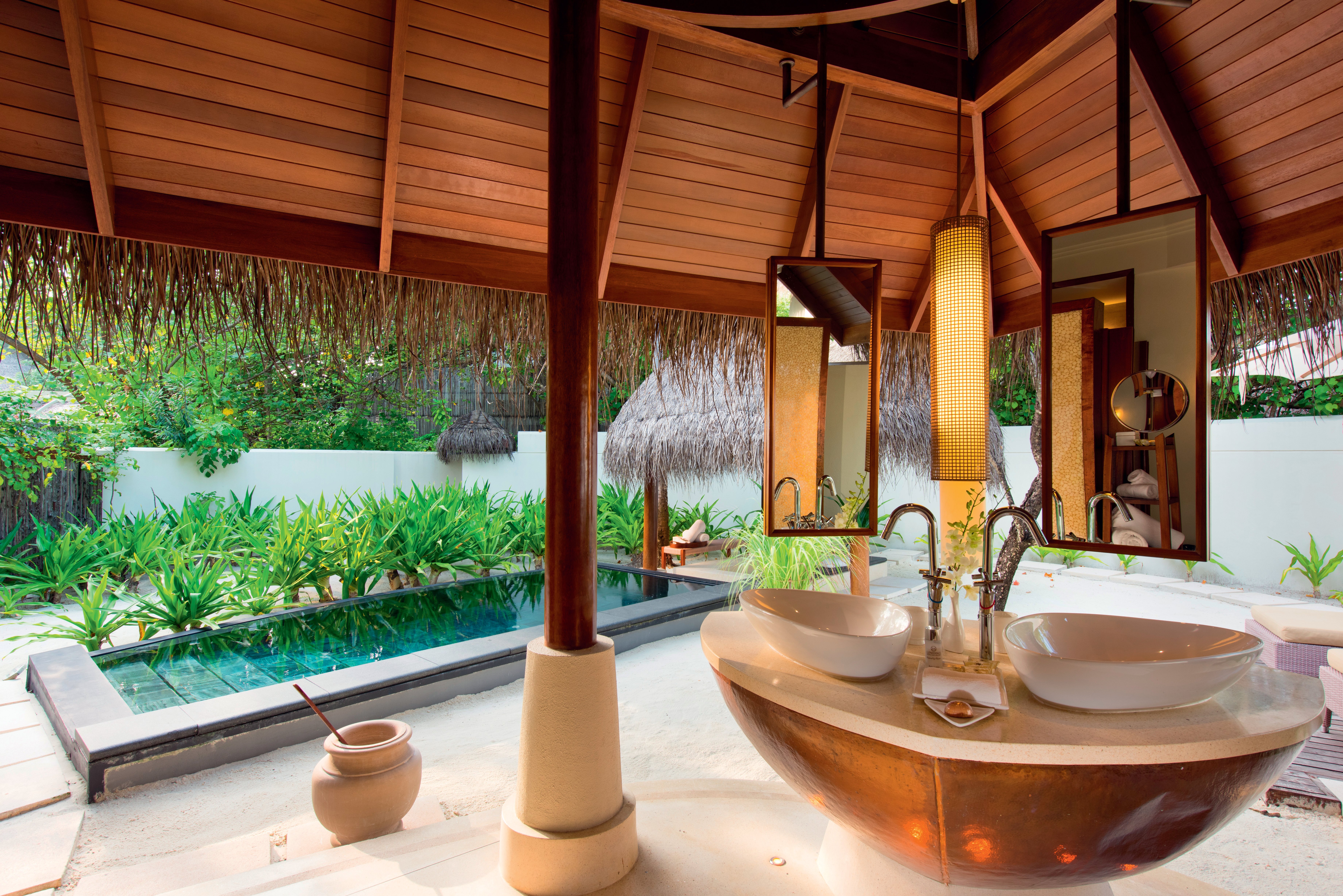 Constance Halaveli Maldives 39/41