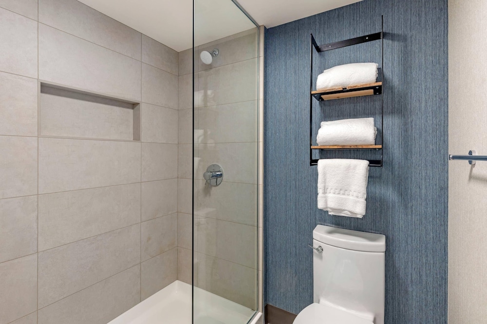 The Gibson Hotel Great Falls, an Ascend Collection Hotel 56/58