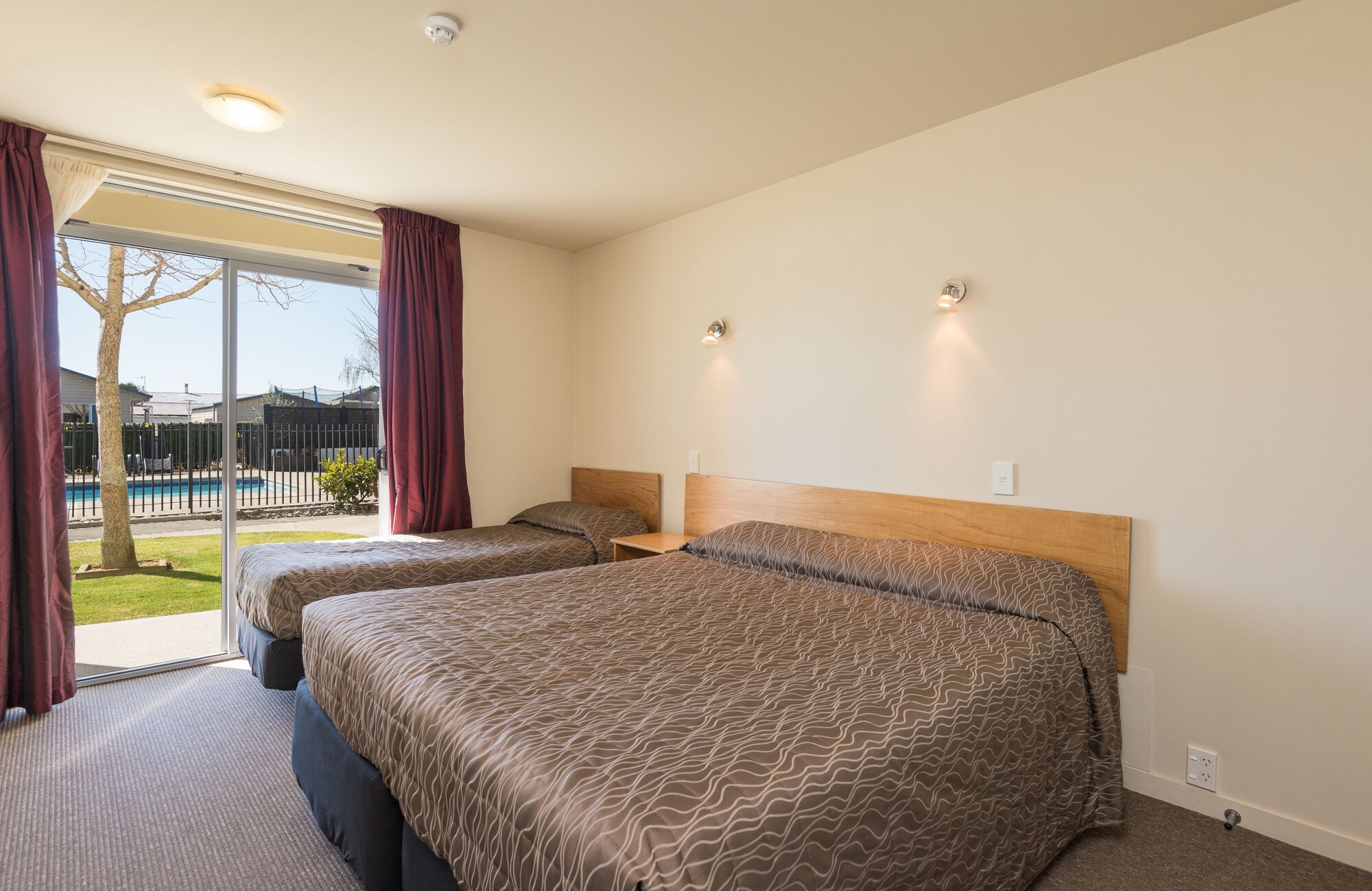 2 BEDROOMS, GROUND FLOOR