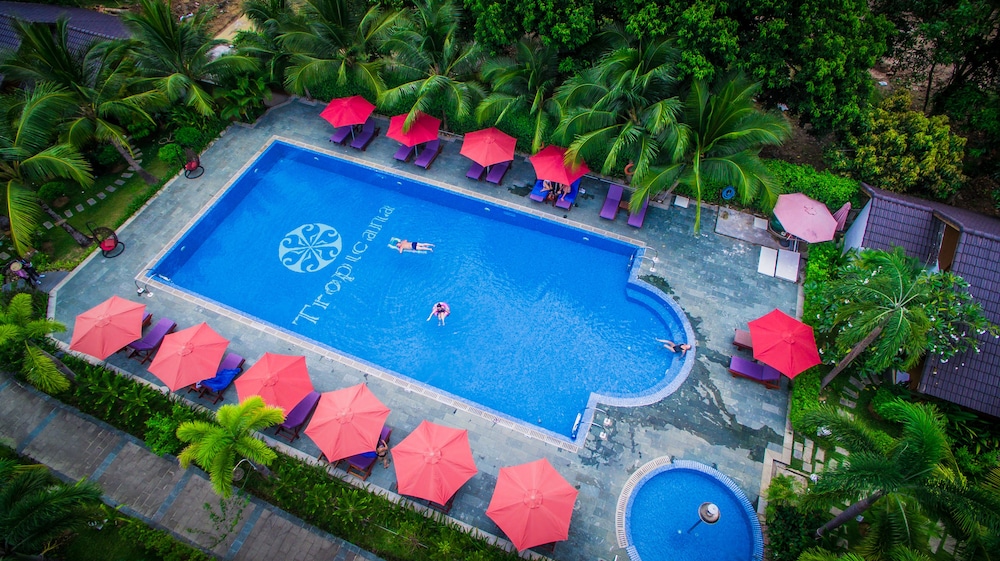 Tropicana Resort 45/74