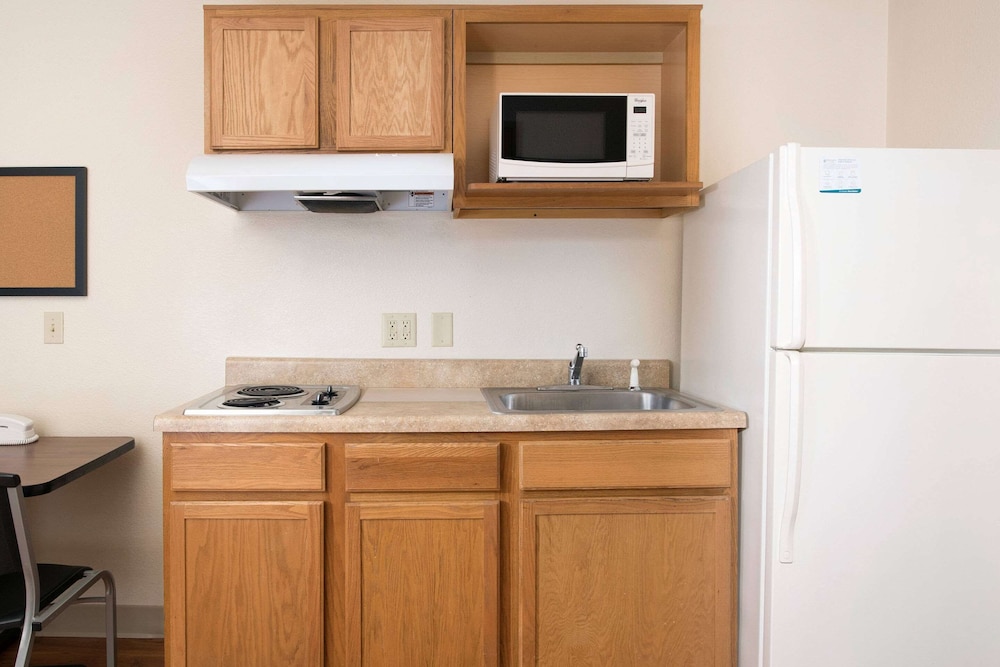 WoodSpring Suites Clarksville Ft Campbell 14/20