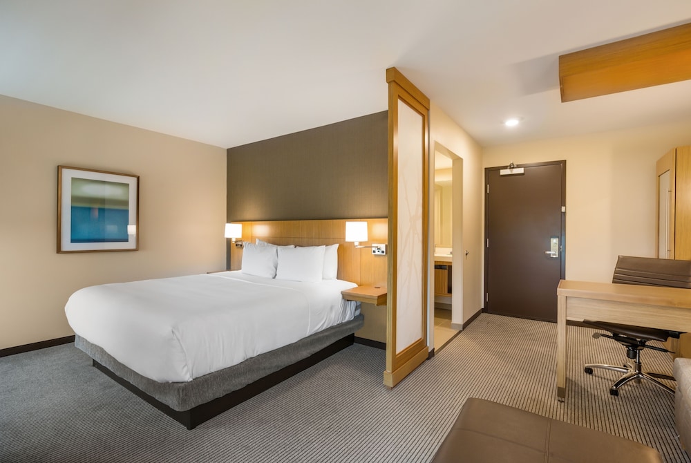 Hyatt Place Hampton Convention Center 9/39