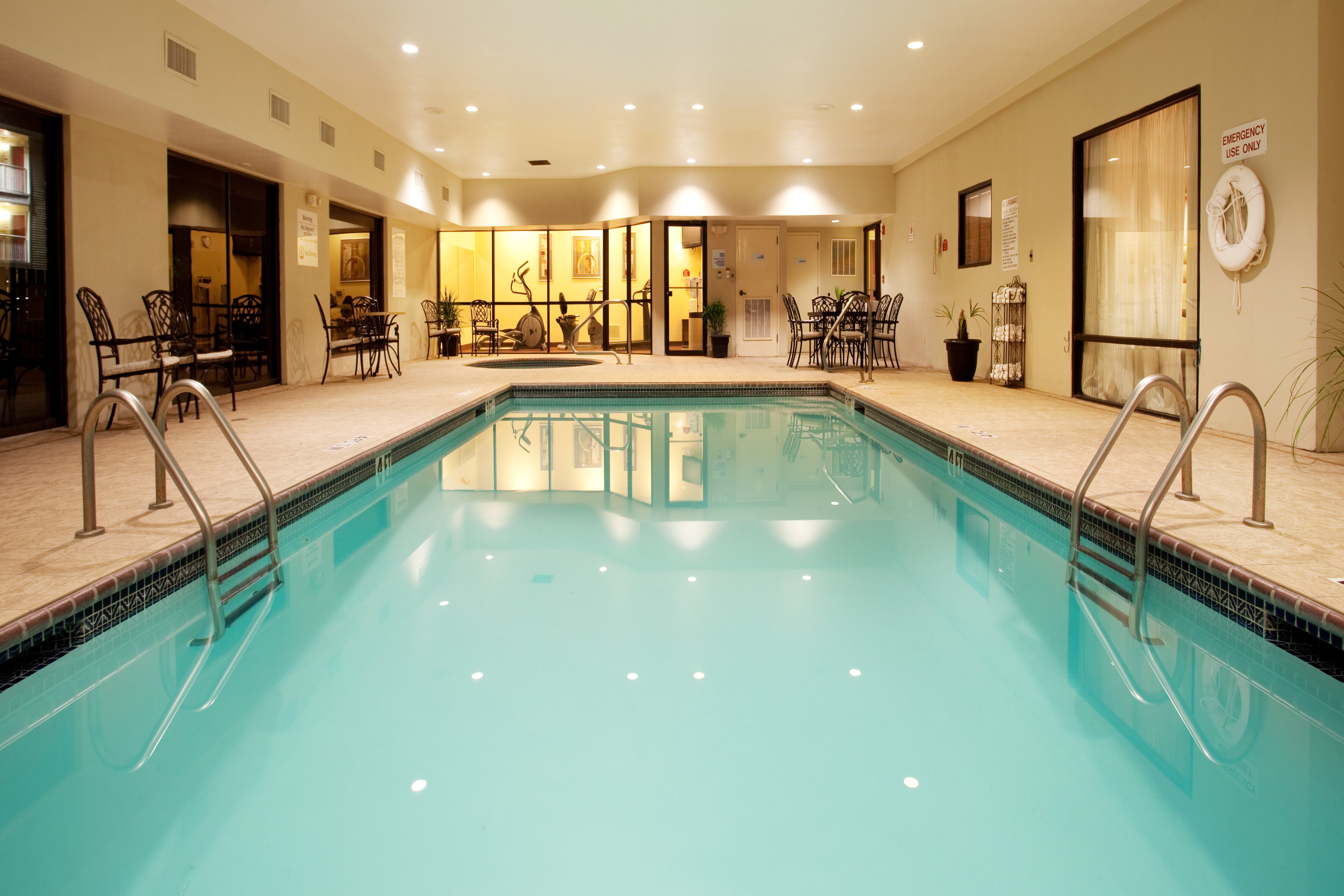 Holiday Inn Express & Suites Sulphur (Lake Charles) 26/50