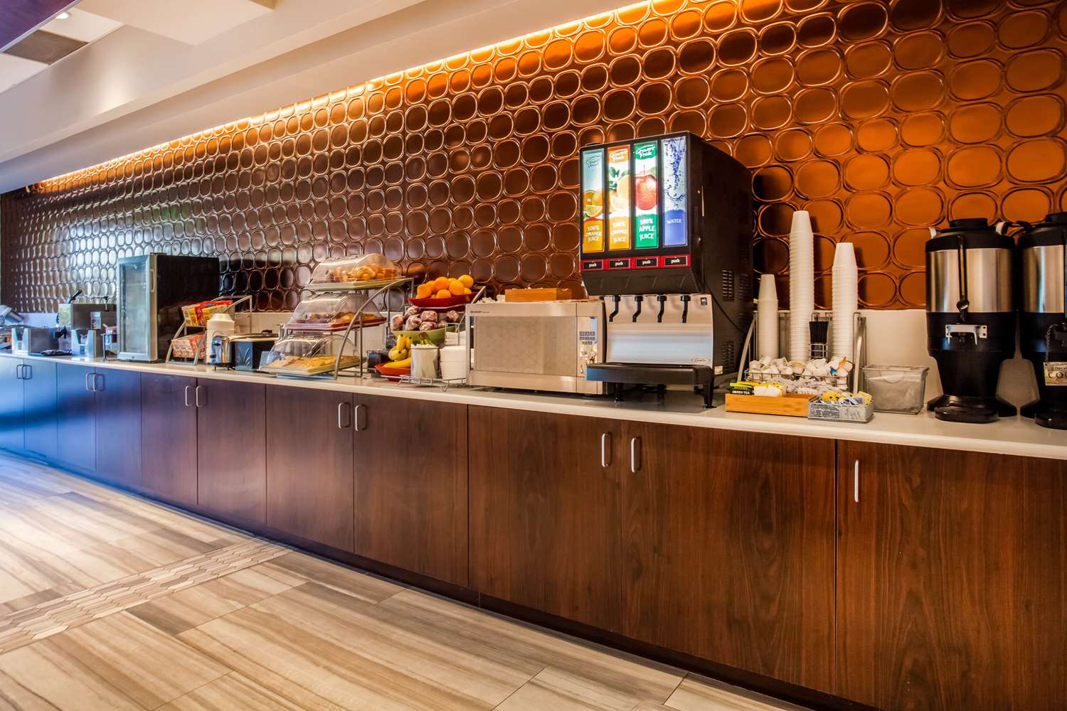Wingate By Wyndham Orlando International Airport 2/41