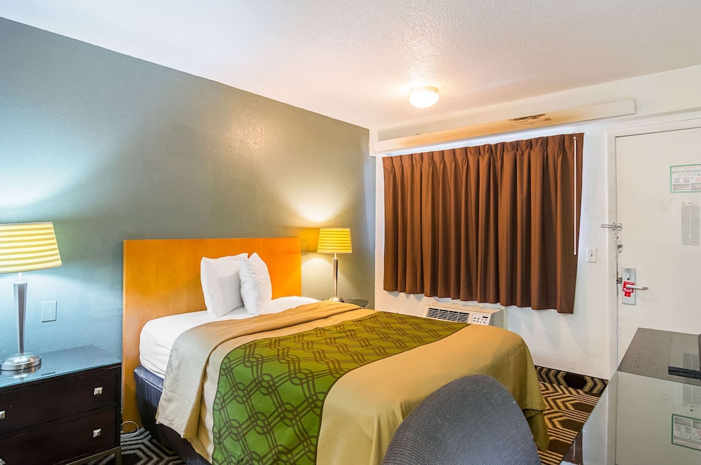 Room, Double Bed