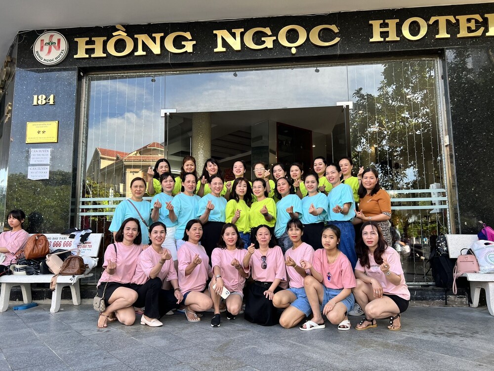 Hong Ngoc Hotel 31/32