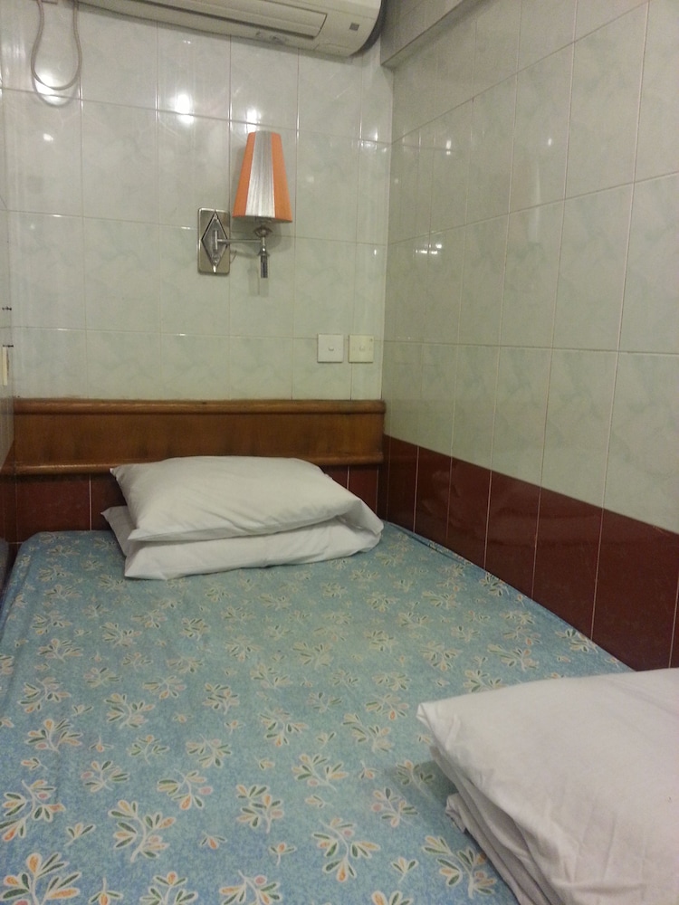 Economy, Single Bed