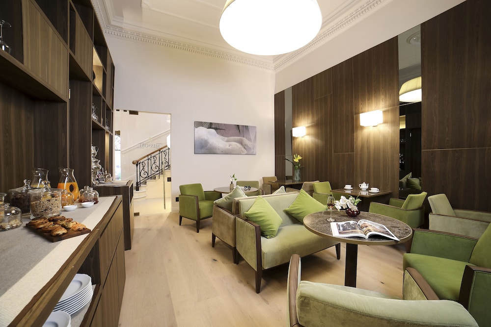 Messori Suites 49/68