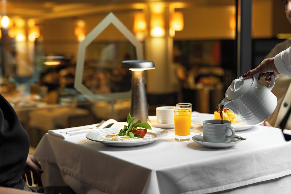 Castanheiro Boutique Hotel 46/58