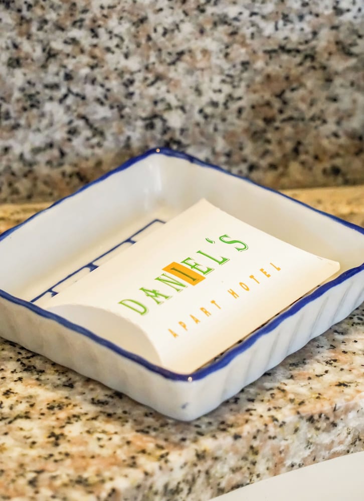 Daniels 36/73