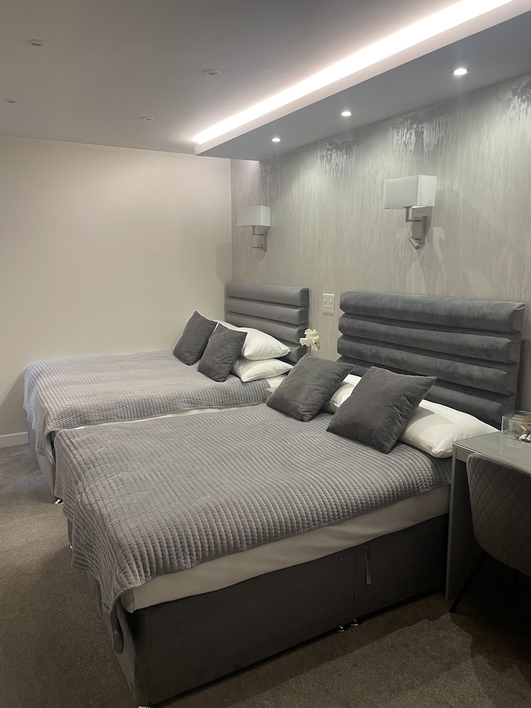 Park Avenue Hotel 31/61