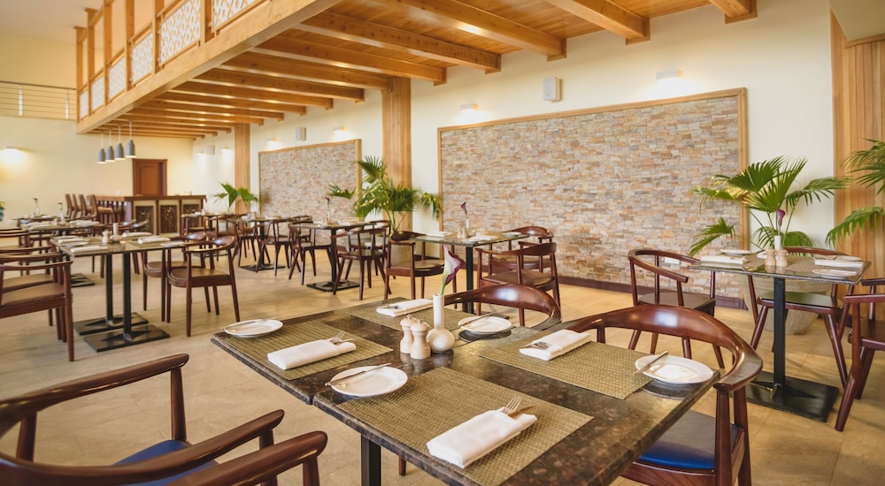 Movenpick Hotel & Residences Nairobi 51/69