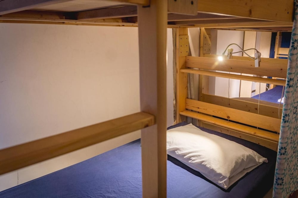 Fish Hostel 14/50