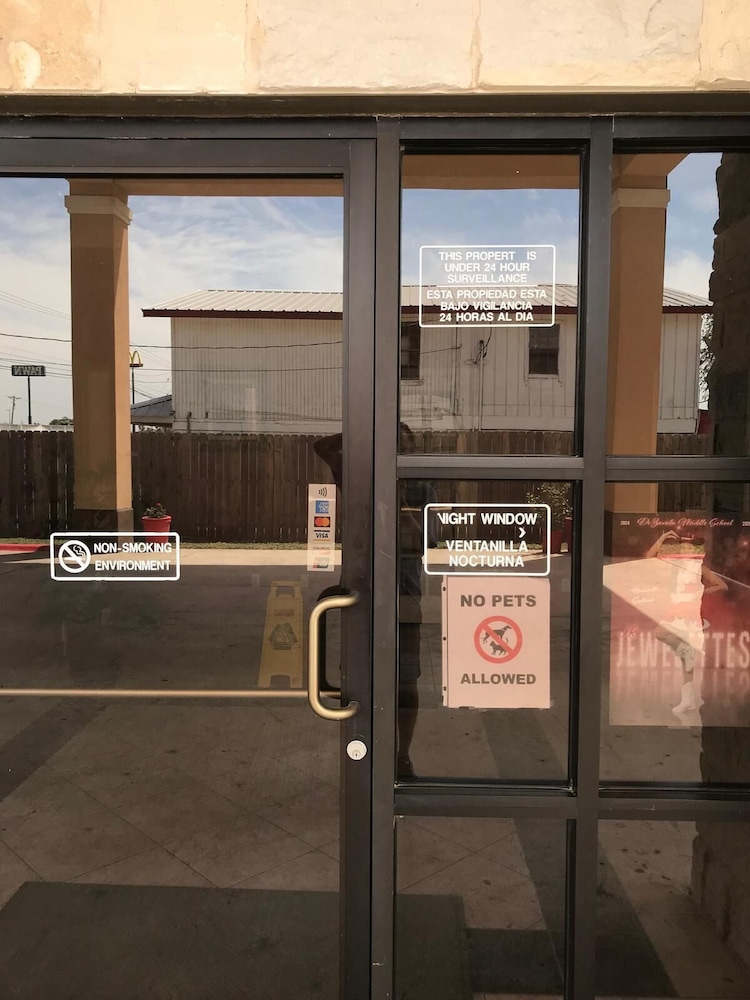Texas Inn and Suites at La Joya 10/46