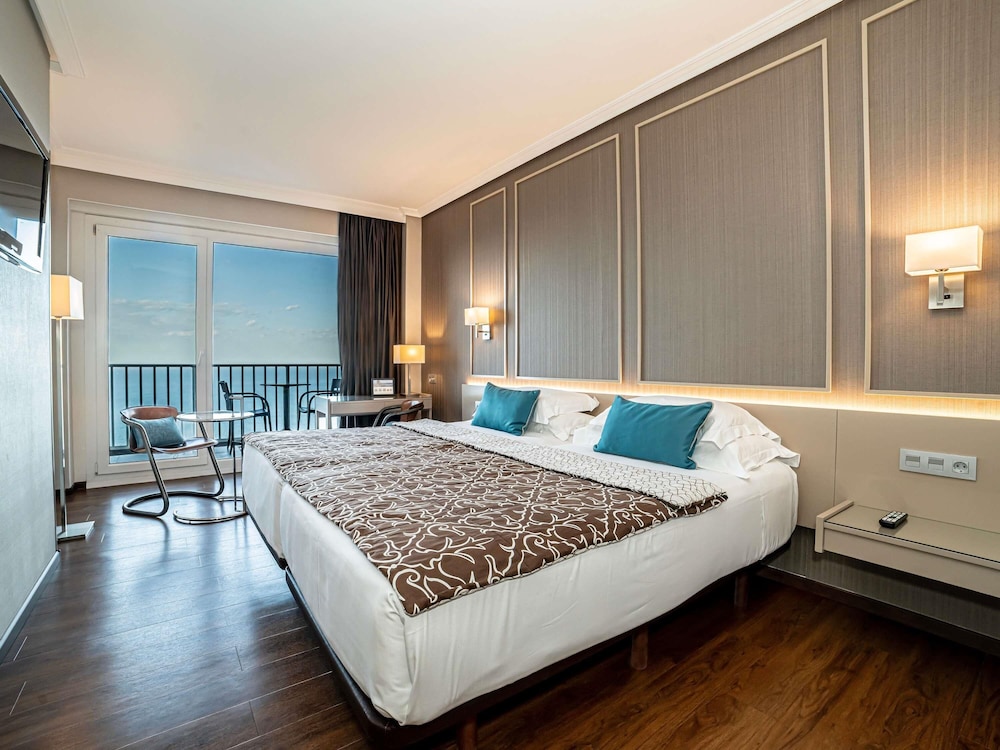 غرفة قياسية بسريرين منفصلين بإطلالة على البحر، Mercure San Sebastian Monte Igueldo 3/10