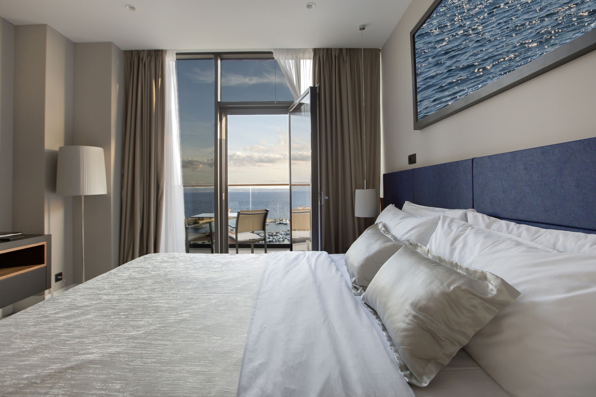 SUPERIOR, DOUBLE BED, SEA VIEW, BALCONY