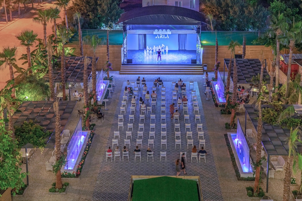 Aria Resort & Spa Hotel 7/60