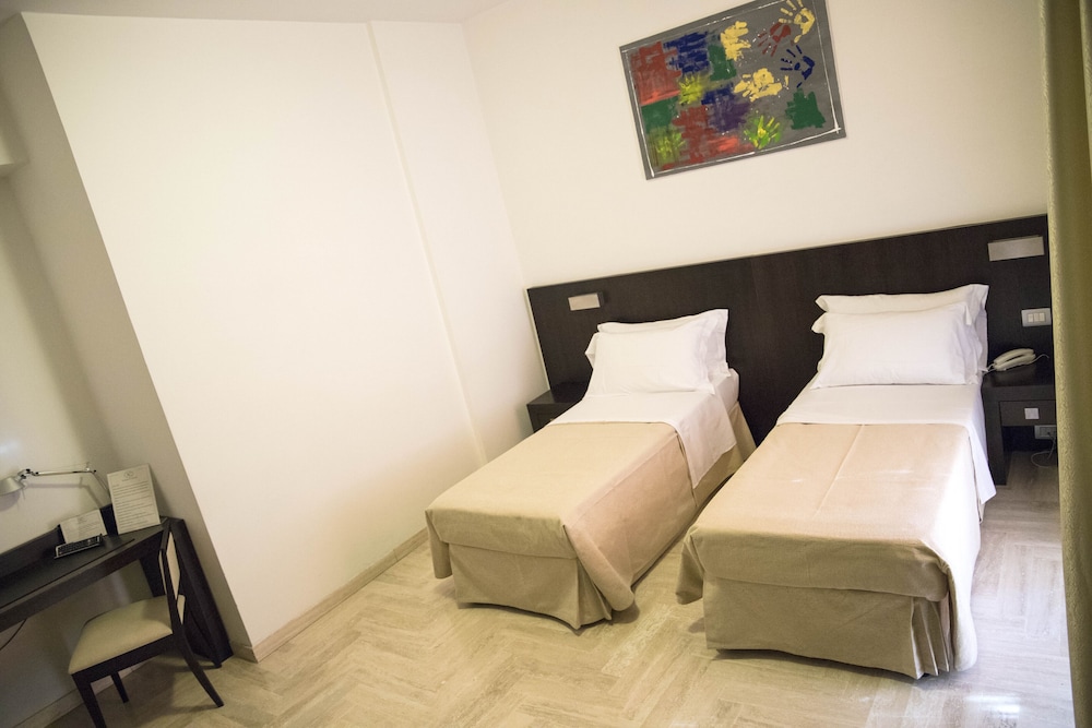Albergo Cantiani 26/68