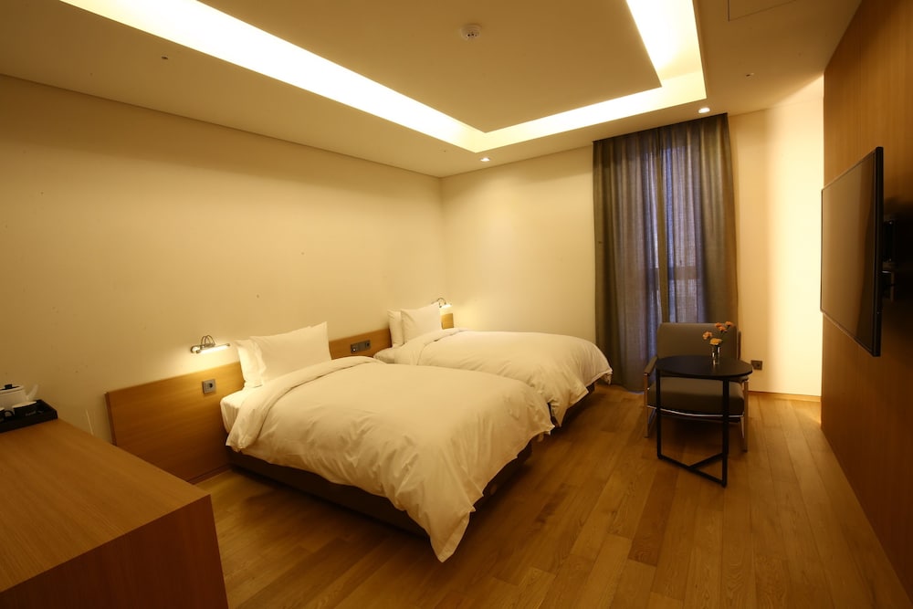 Hotel East9 22/69