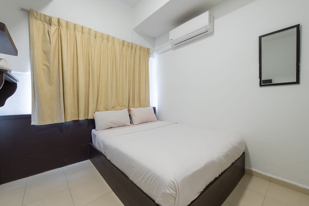 OYO 1090 Hollitel Hotel Melaka 5/17